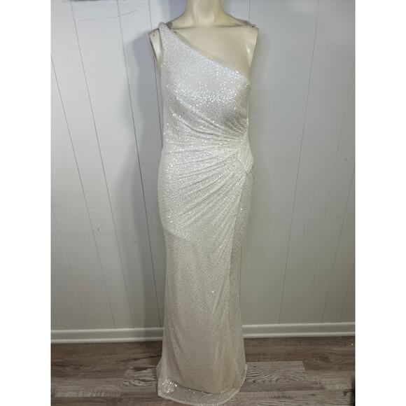 La Femme One-Shoulder Long Sequin Prom Dress 29962 in White Size 10. NWOT - Picture 3 of 10